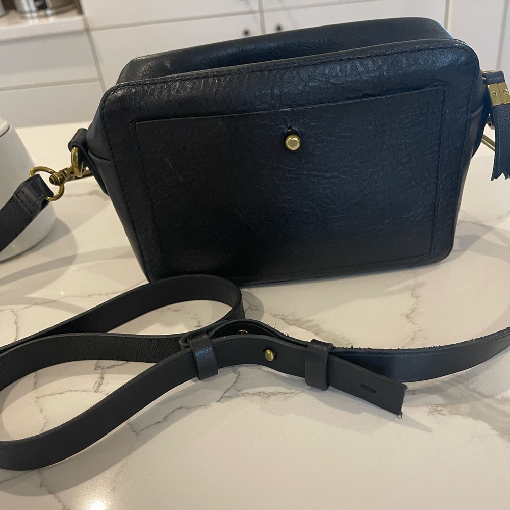 COPY - Madewell Transport Camera Black bag